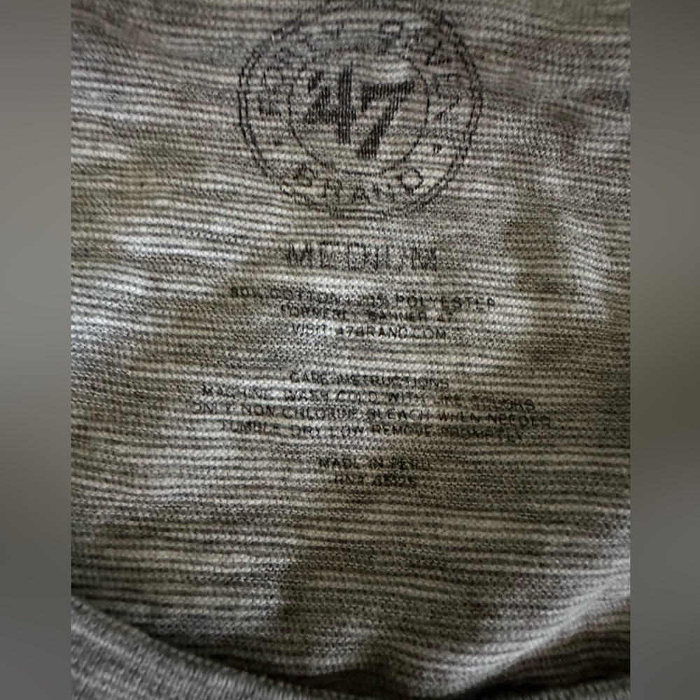 47 Brand women’s medium New England Patriots long sleeve top and lanyard NWT - Picture 3 of 4